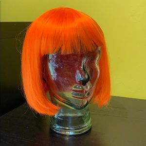 Wig with lace netting (orange)